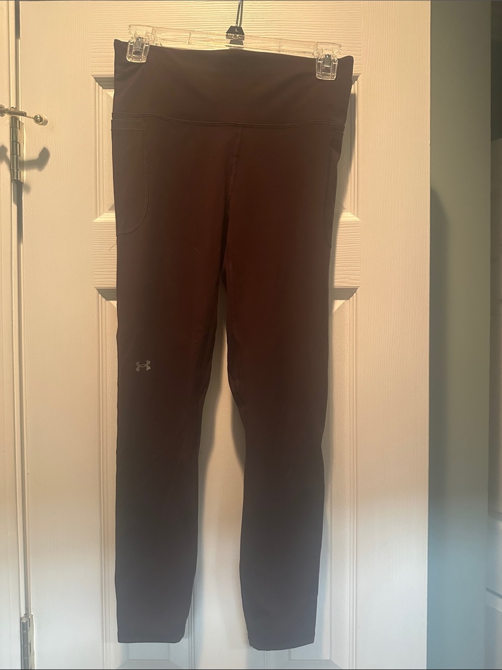 Under Armour Dark Brown Athletic Leggings with Side Pocket